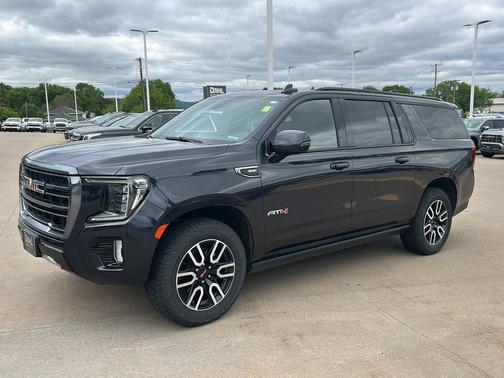 Titanium Rush Metallic 2023 GMC Yukon XL 4WD AT4