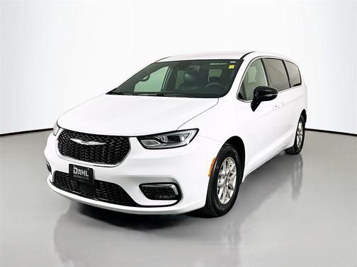 2025 Chrysler Pacifica L