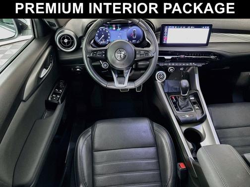 Alfa White 2024 Alfa Romeo Tonale Veloce EAWD