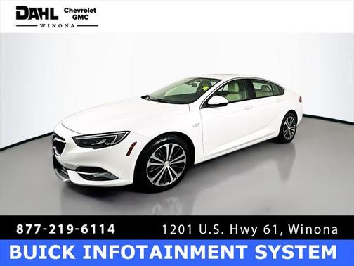 2018 Buick Regal Sportback Essence