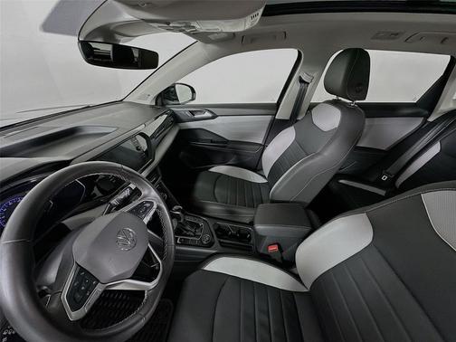 2024 Volkswagen Taos 1.5T SEL