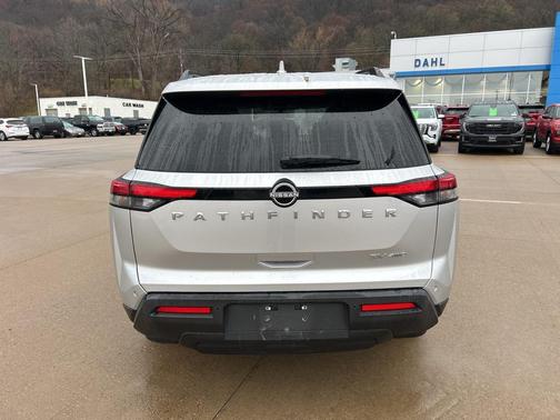 2023 Nissan Pathfinder SV 4WD