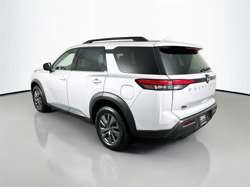 2023 Nissan Pathfinder SV 4WD