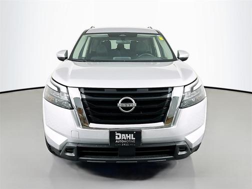 2023 Nissan Pathfinder SV 4WD