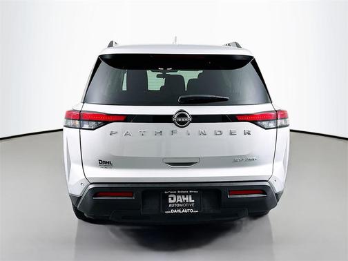 2023 Nissan Pathfinder SV 4WD