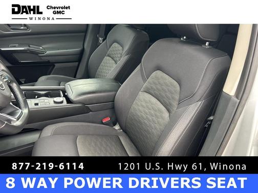 2023 Nissan Pathfinder SV 4WD