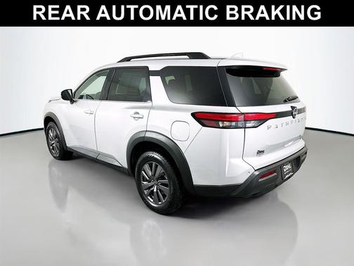 2023 Nissan Pathfinder SV 4WD