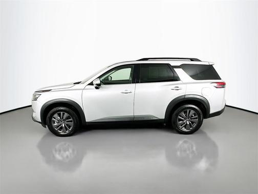 2023 Nissan Pathfinder SV 4WD
