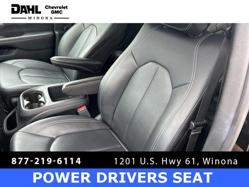 2025 Chrysler Pacifica L