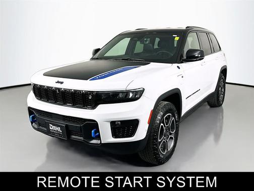 2022 Jeep Grand Cherokee 4xe Trailhawk