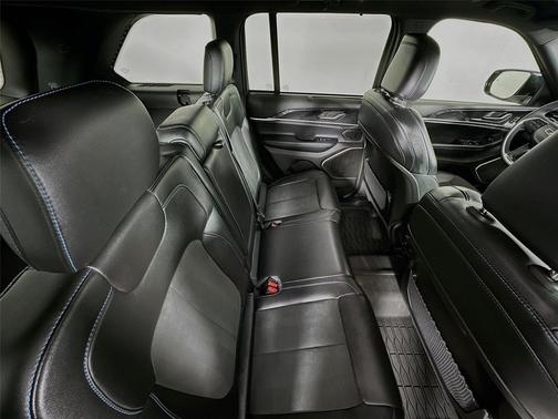 2022 Jeep Grand Cherokee 4xe Trailhawk