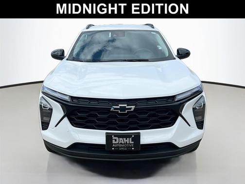 Summit White 2026 Chevrolet Trax LT