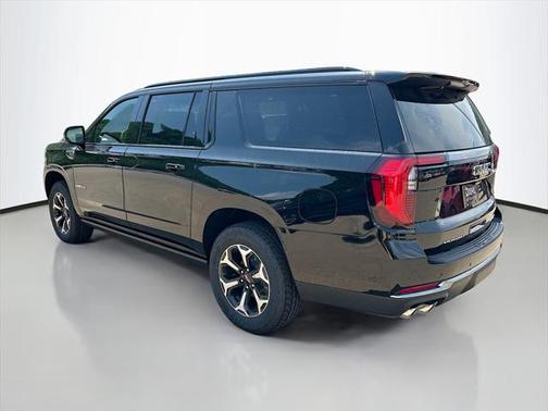 2025 GMC Yukon XL 4WD AT4