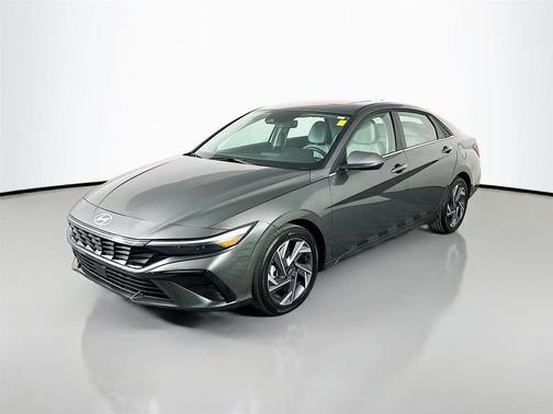 2025 Hyundai ELANTRA Limited