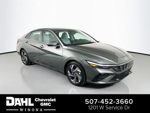 2025 Hyundai ELANTRA Limited