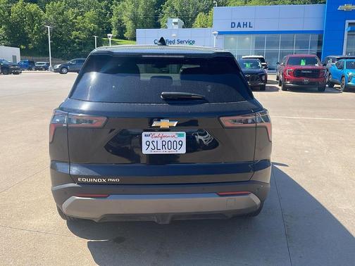 Mosaic Black Metallic 2025 Chevrolet Equinox 1LT