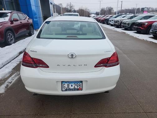 2008 Toyota Avalon XL