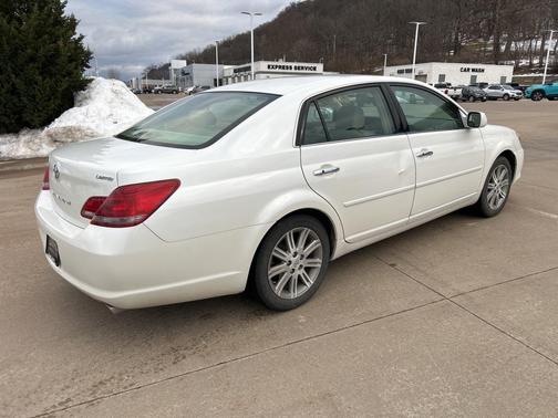 2008 Toyota Avalon XL