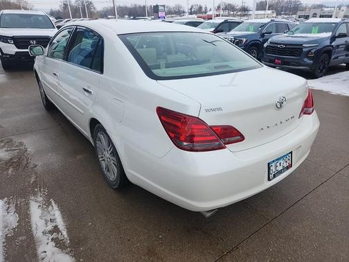 2008 Toyota Avalon XL