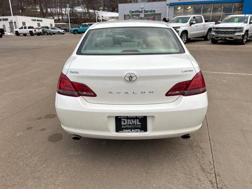 2008 Toyota Avalon XL
