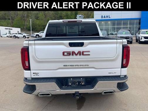 White Frost Tricoat 2022 GMC Sierra 1500 SLT