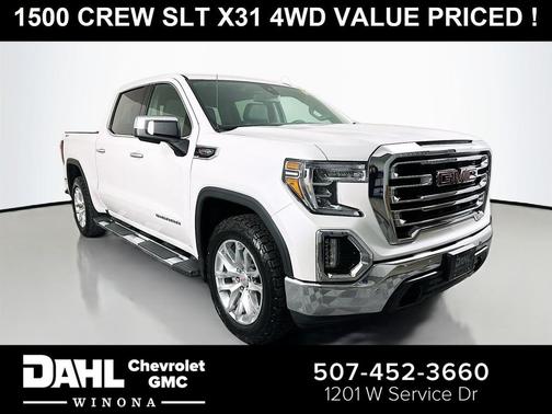 White Frost Tricoat 2022 GMC Sierra 1500 SLT