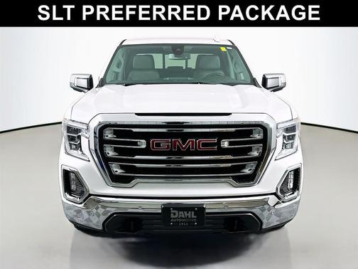 White Frost Tricoat 2022 GMC Sierra 1500 SLT