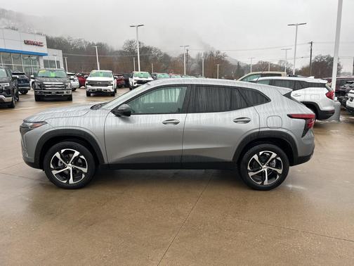 2025 Chevrolet Trax FWD 1RS