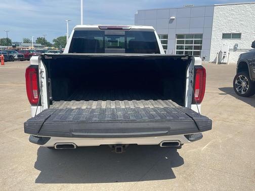 White Frost Tricoat 2019 GMC Sierra 1500 Denali