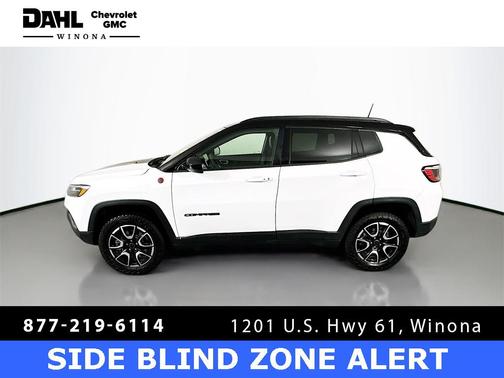 2025 Jeep Compass Trailhawk