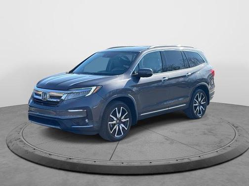 2019 Honda Pilot Touring 8-Passenger