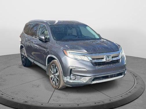 2019 Honda Pilot Touring 8-Passenger