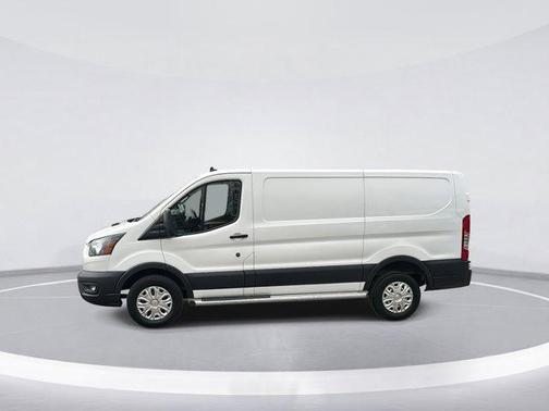 2024 Ford Transit-250 