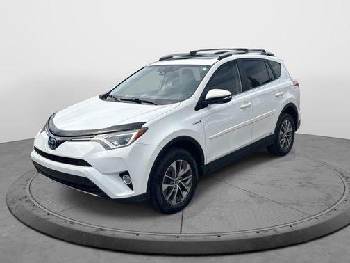 2017 Toyota RAV4 Hybrid XLE
