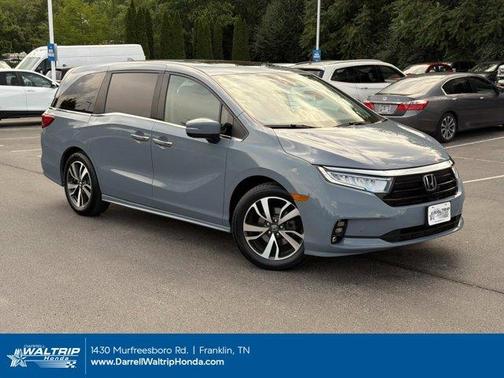 Sonic Gray Pearl 2023 Honda Odyssey Touring