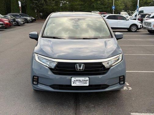 Sonic Gray Pearl 2023 Honda Odyssey Touring