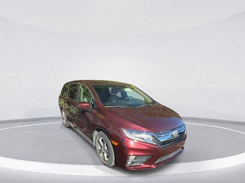 Deep Scarlet Pearl 2020 Honda Odyssey EX-L