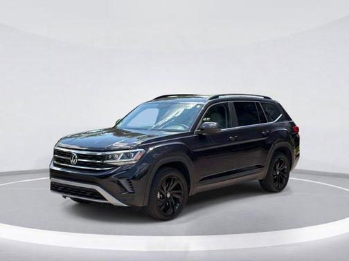 Deep Black Pearl Effect 2023 Volkswagen Atlas 3.6L SE w/Technology
