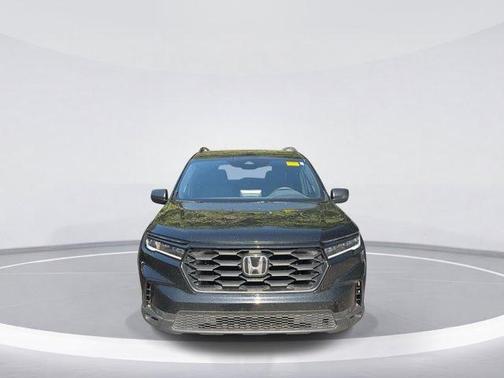 Crystal Black Pearl 2023 Honda Pilot Sport