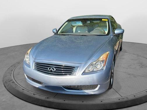 2009 INFINITI G37 