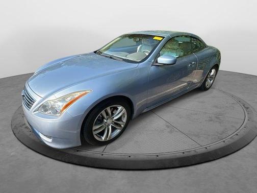 2009 INFINITI G37 