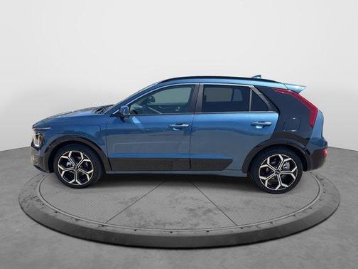 2024 Kia Niro Plug-In Hybrid SX Touring