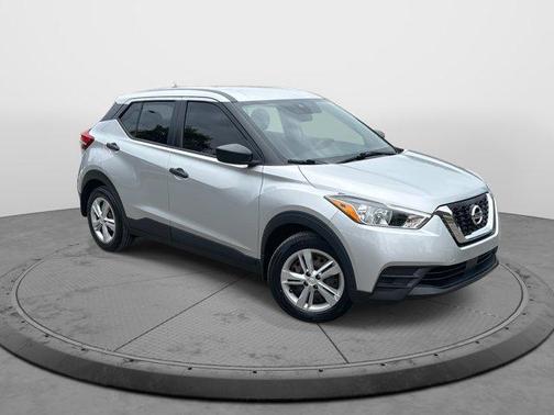 2020 Nissan Kicks S