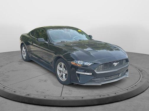 2021 Ford Mustang EcoBoost