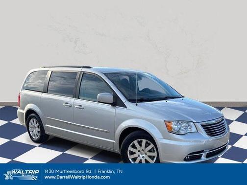 2012 Chrysler Town & Country Touring