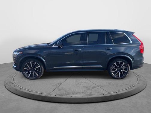 2024 Volvo XC90 B6 Plus Bright Theme 7-Seater