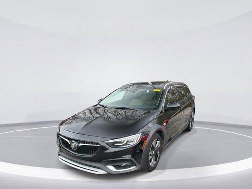 2019 Buick Regal TourX Essence
