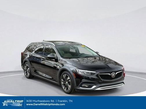 2019 Buick Regal TourX Essence