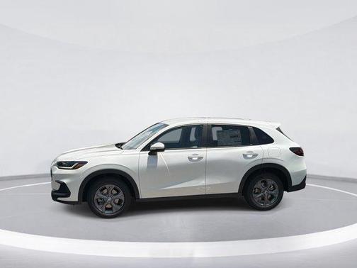 Platinum White Pearl 2027 Honda HR-V LX