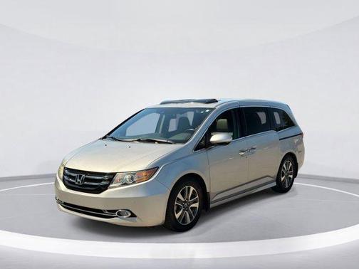 Alabaster Silver Metallic 2014 Honda Odyssey Touring Elite